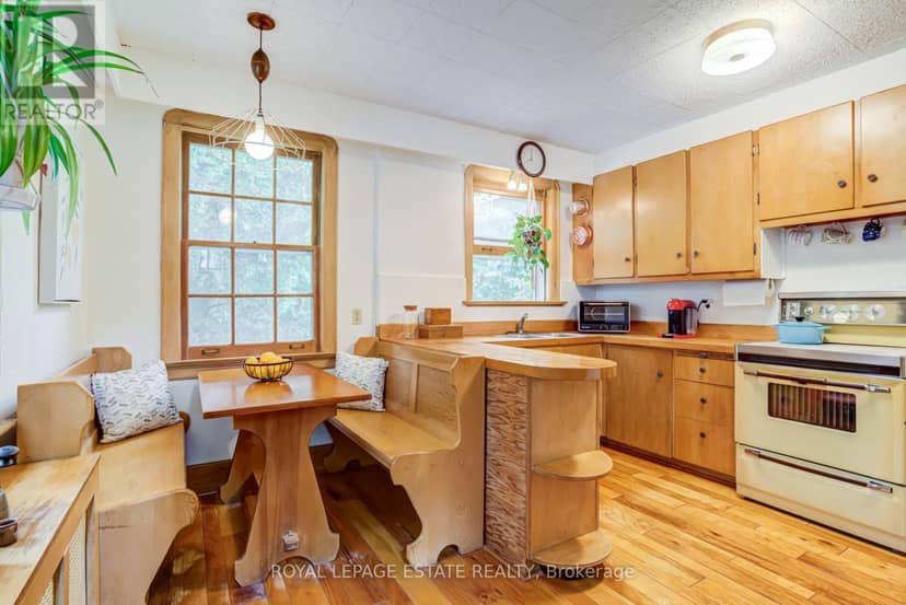 30 Barbara Crescent — photo 18 of 40