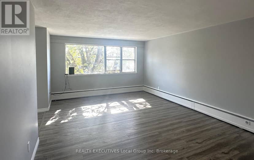 608-618 Lorne Avenue — photo 12 of 27
