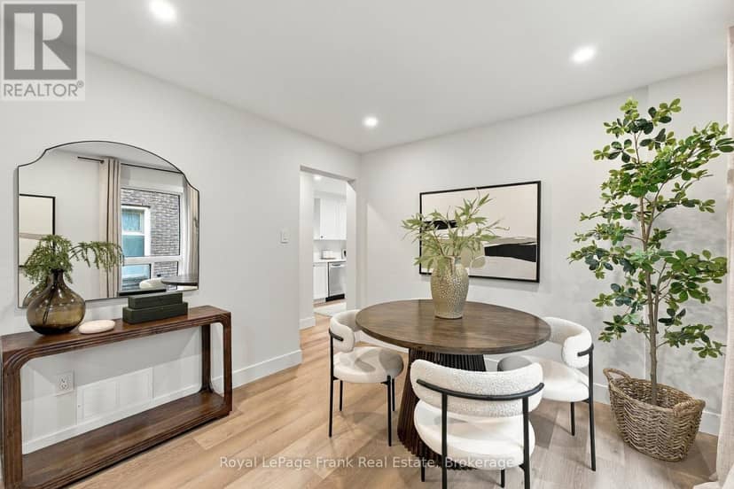 10 Delaney Drive, Ajax, photo 7