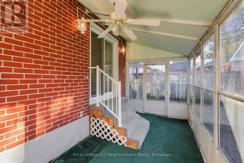868 Grierson Street — photo 32 of 40