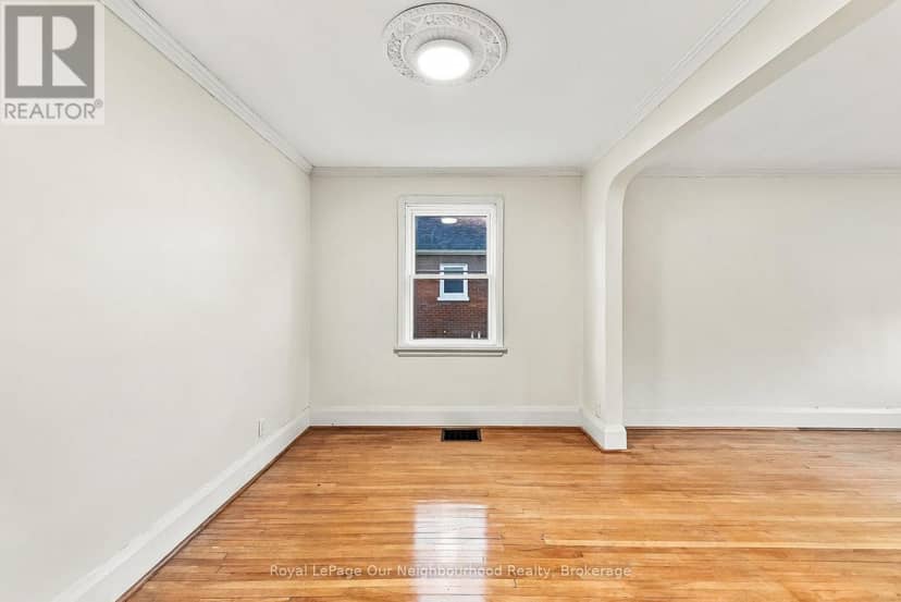 868 Grierson Street — photo 9 of 40