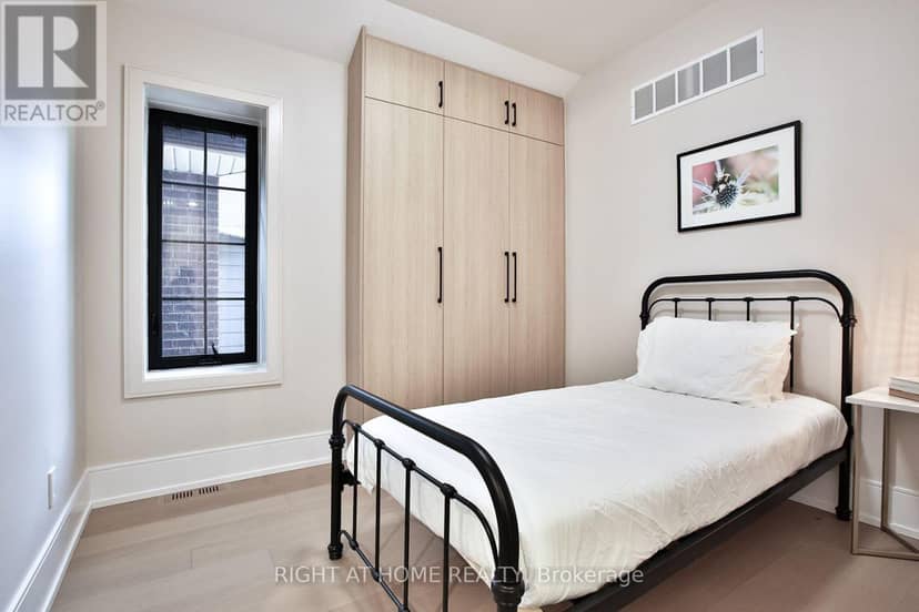 106 Eastbourne Avenue — photo 36 of 40