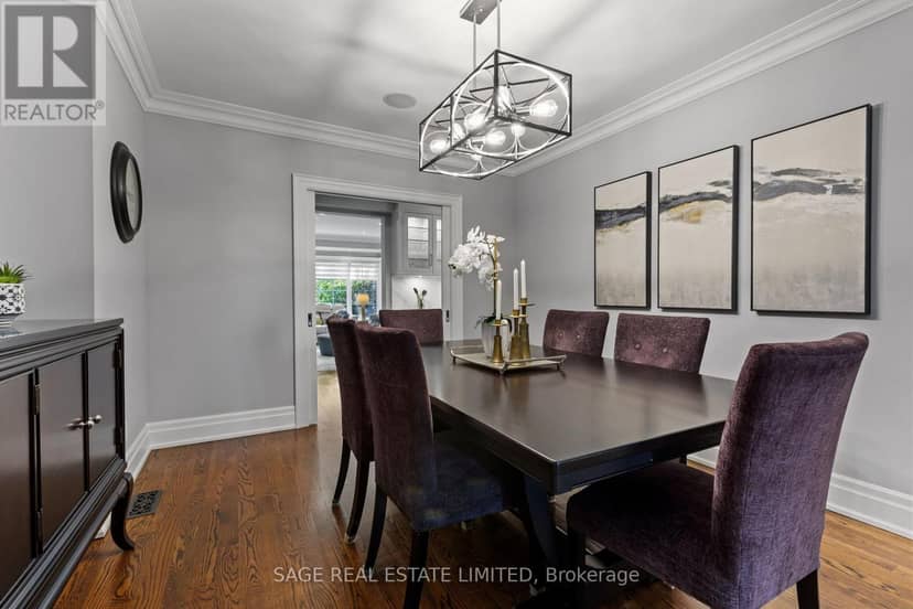 133 Glengrove Avenue W — photo 10 of 36