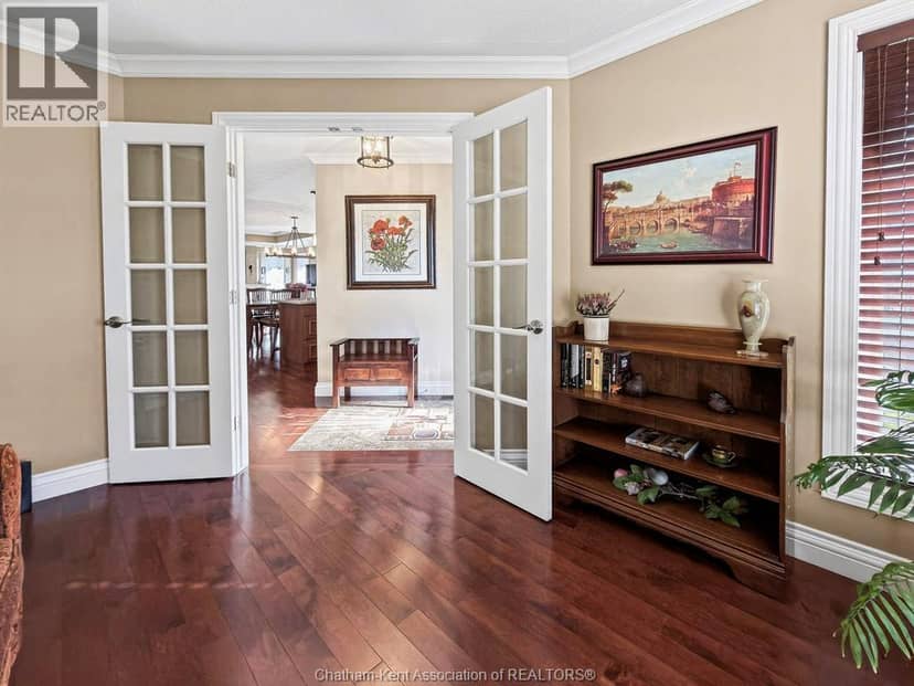 4 McKee ROAD — photo 6 of 39