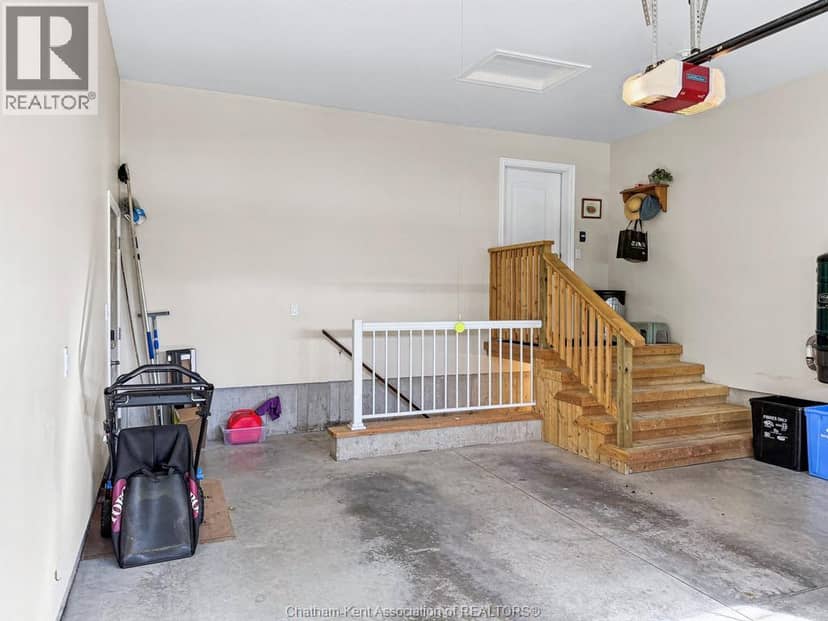 4 McKee ROAD — photo 23 of 39