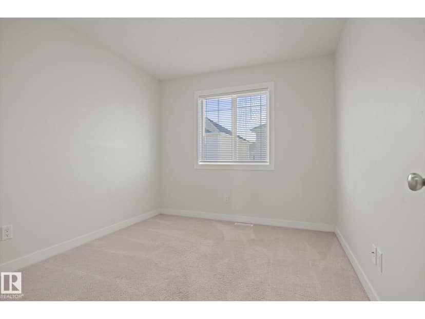 #16 723 172 ST SW — photo 30 of 40