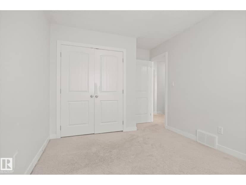 #16 723 172 ST SW — photo 28 of 40