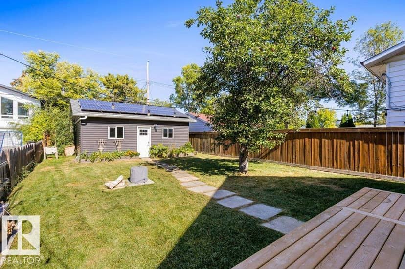 10706 75 AV NW — photo 38 of 40