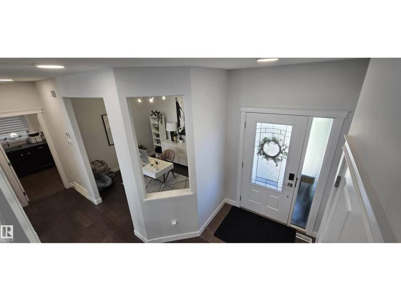 15883 13 AV SW — photo 21 of 40
