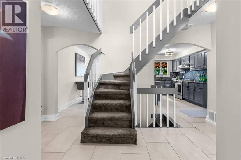 9 STELLA Street — photo 9 of 40