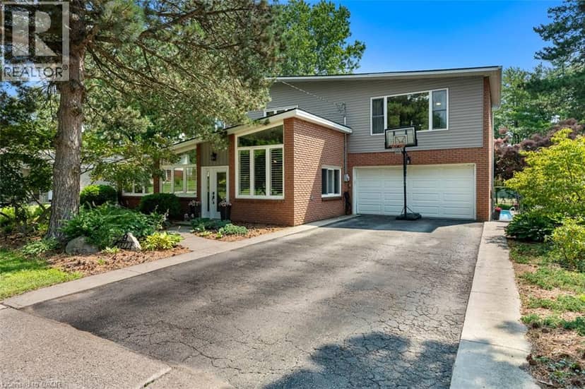 9 STELLA Street — photo 2 of 40