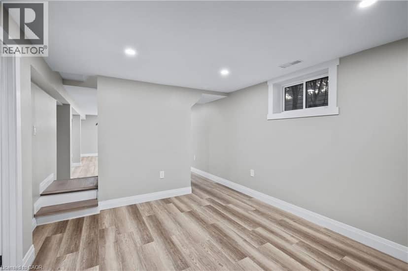 1041 SHEPHERD'S Drive — photo 19 of 35