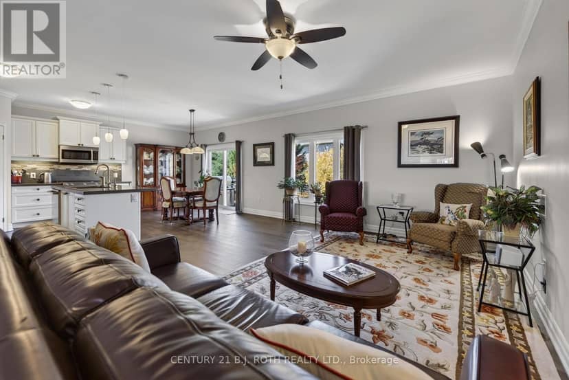 3814 Wood Avenue — photo 11 of 32