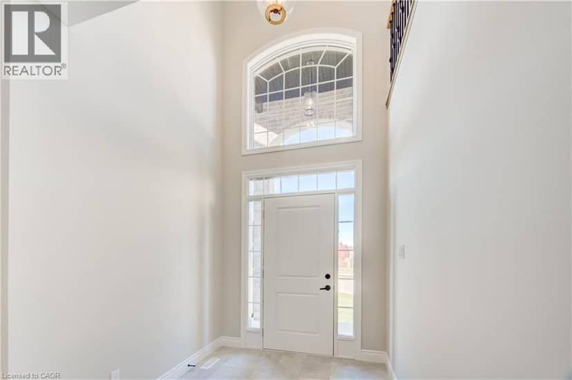 1761 FINLEY Crescent, London, photo 3