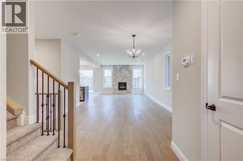 1761 FINLEY Crescent, London, photo 4