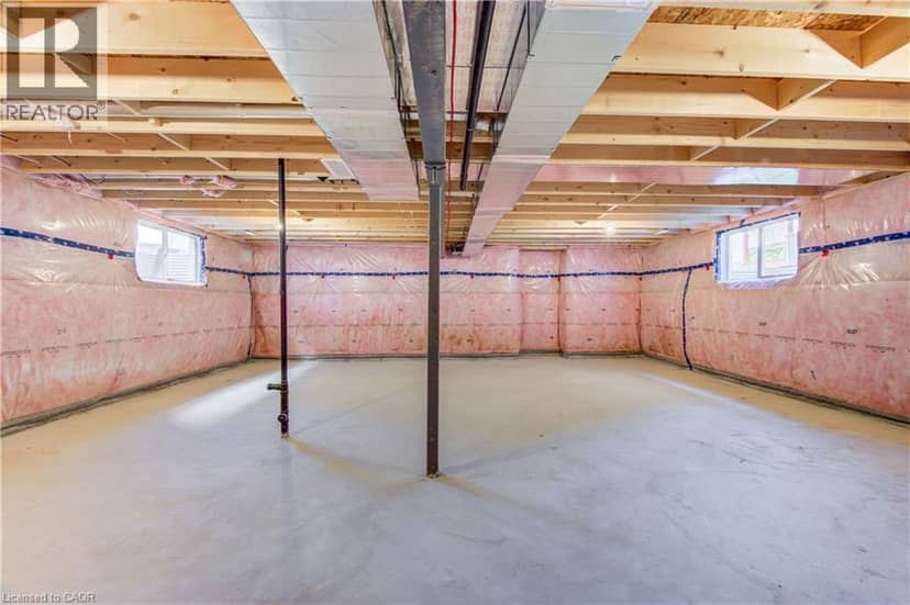 1761 FINLEY Crescent — photo 33 of 39