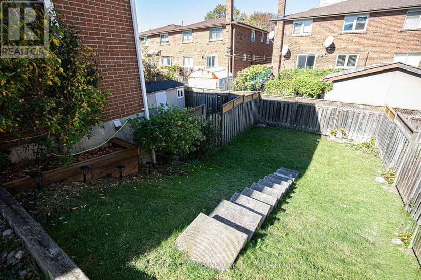 23 - 10 Bur Oak Way, Toronto, photo 2