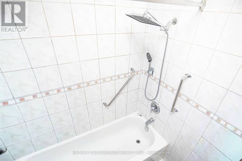 23 - 10 Bur Oak Way — photo 24 of 26