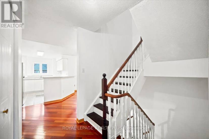 15 - 45 Bristol Road E — photo 10 of 36