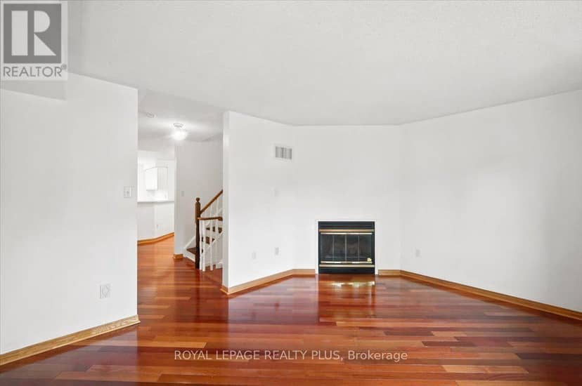15 - 45 Bristol Road E — photo 11 of 36