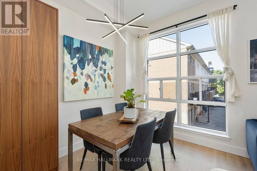 4 - 39 Dekoven Mews — photo 18 of 32
