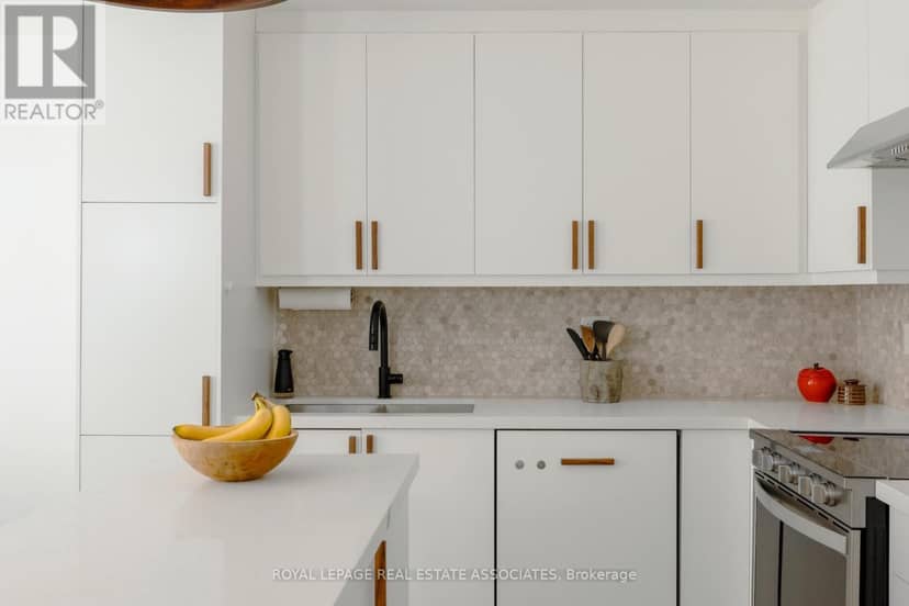 3 - 115 Long Branch Avenue — photo 17 of 40