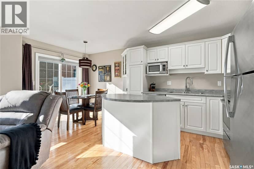 1 127 Banyan CRESCENT — photo 12 of 40