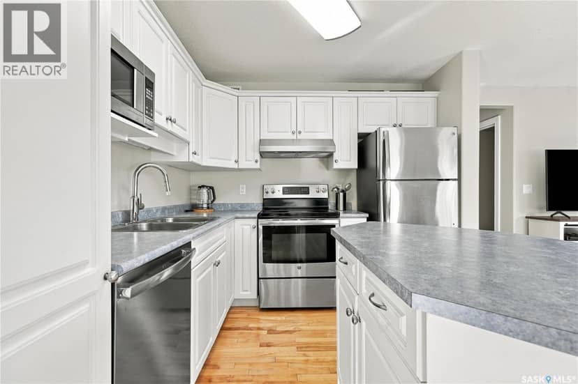 1 127 Banyan CRESCENT — photo 16 of 40