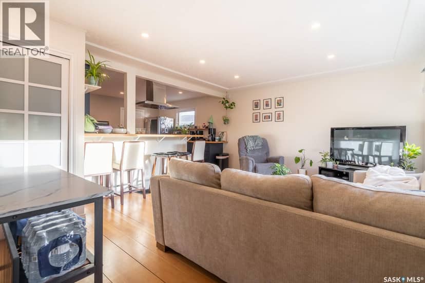 2819 McDonald STREET, Regina, photo 2