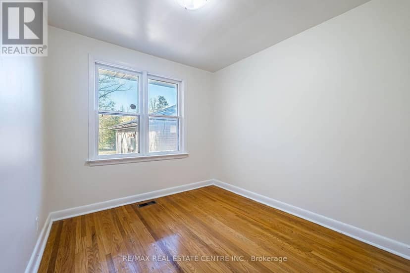 3066 Cook Street — photo 14 of 40