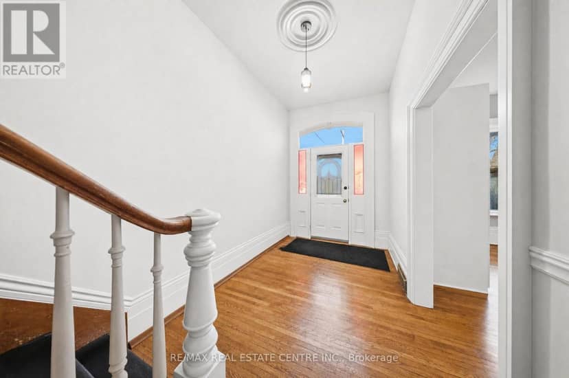 301 Main Street W, Shelburne, photo 4
