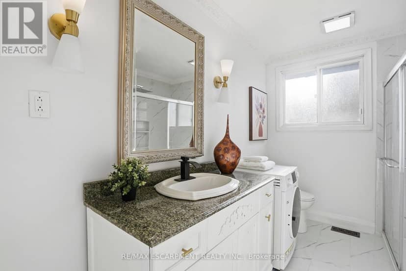 84 Elgar Avenue — photo 19 of 37