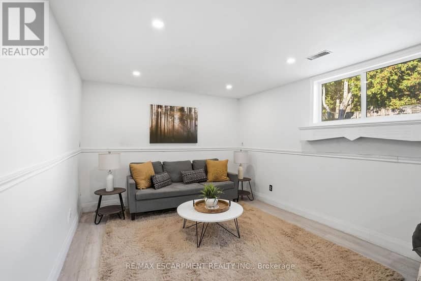 84 Elgar Avenue — photo 23 of 37