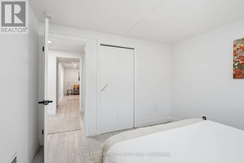 84 Elgar Avenue — photo 26 of 37