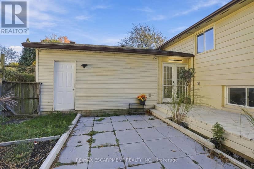 84 Elgar Avenue — photo 34 of 37
