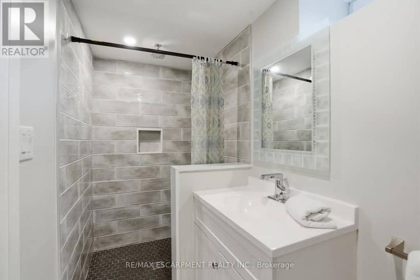 3918 Maddaugh Road — photo 39 of 40
