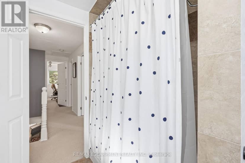 17 - 1550 Garth Street — photo 27 of 40