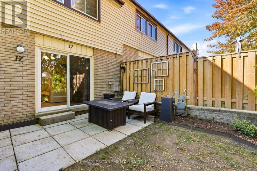 17 - 1550 Garth Street — photo 34 of 40