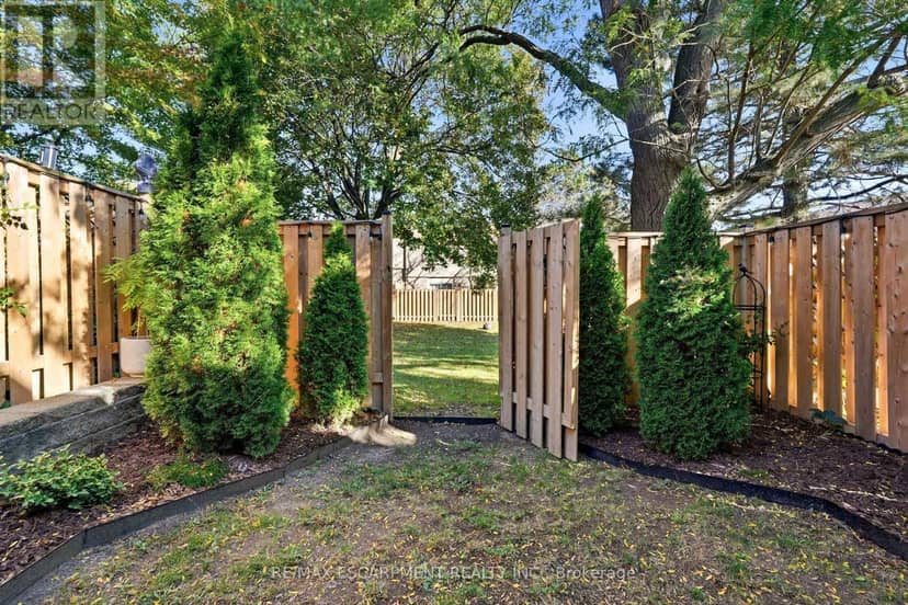 17 - 1550 Garth Street — photo 39 of 40