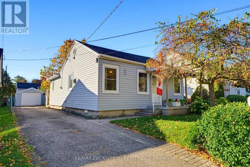 9 Spencer Avenue — photo 1 of 32