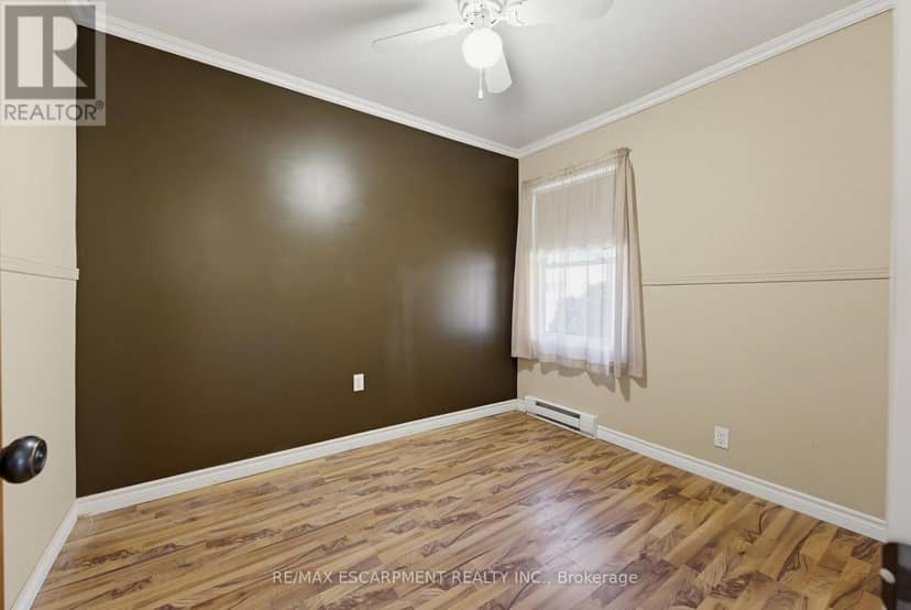 9 Spencer Avenue — photo 19 of 32