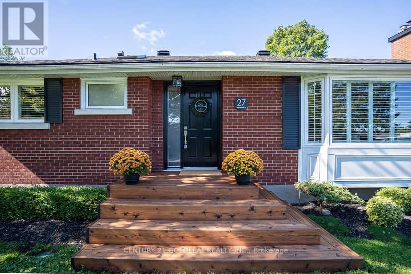 27 Roundhay Drive, Ottawa