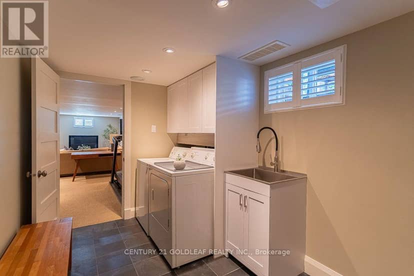 27 Roundhay Drive — photo 33 of 40
