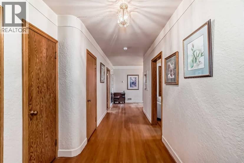 3205 4 Street SW — photo 20 of 22