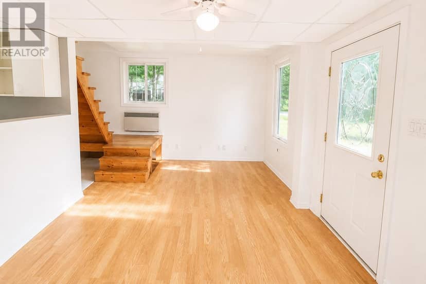 25 Hess ST — photo 11 of 18