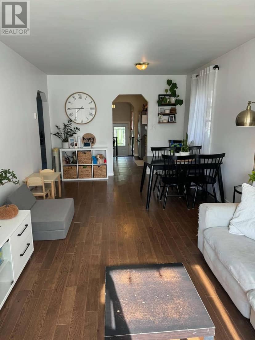 23 Hillcrest AVE, Wawa, photo 6