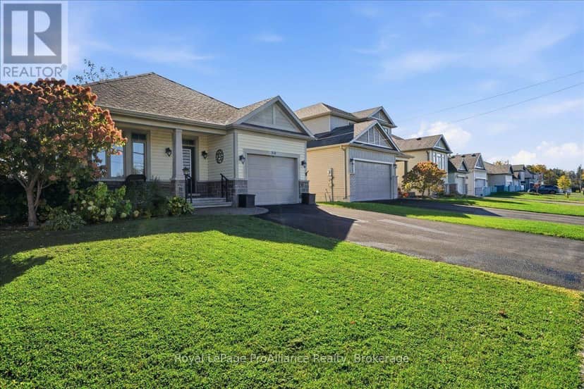 340 Cannifton Road N, Belleville, photo 2