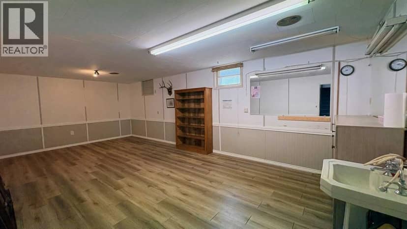 718 10 Street — photo 15 of 27