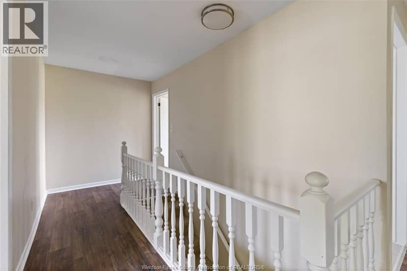 1189 FRONT ROAD North — photo 16 of 40