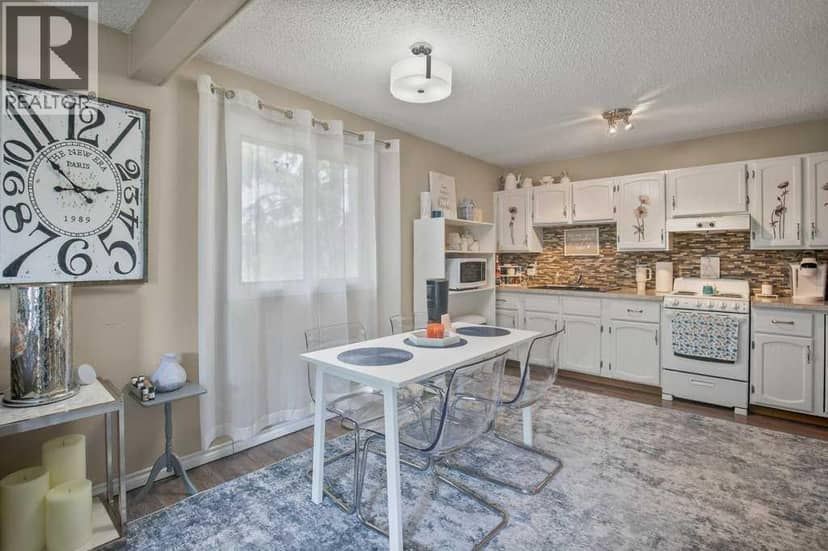 4639 48 Street — photo 29 of 40